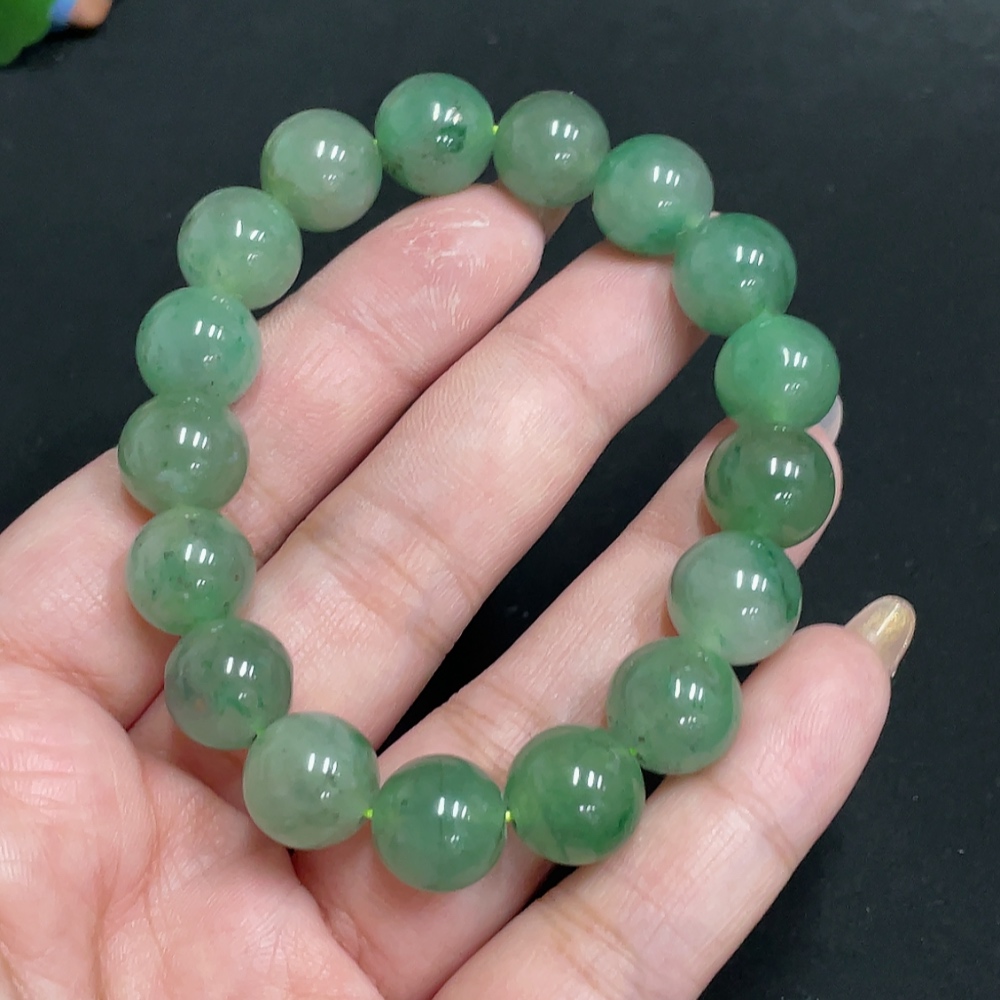 H31677374 African Emerald (Dulong Jade)