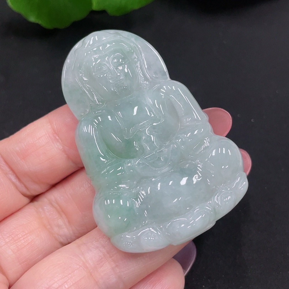 F34012586 Jadeite Guanyin Pendant, Total Weight Approximately 22.6g