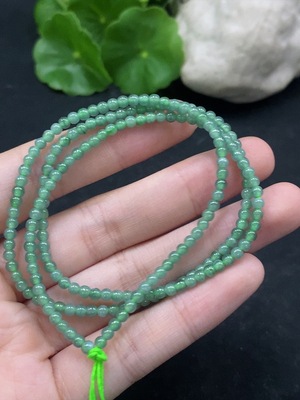 F34057467 Jadeite bead necklace approx. 3mm, total weight approx. 7.6g