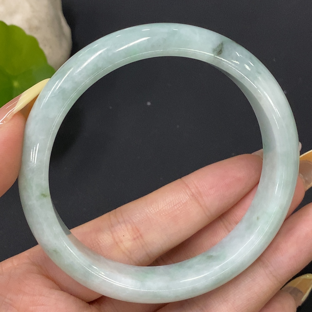 F30454931 Jadeite Regular Bangle