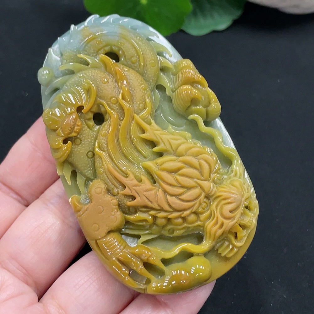 F29420076 Jadeite Dragon Pendant Total Weight Approx. 80.2g