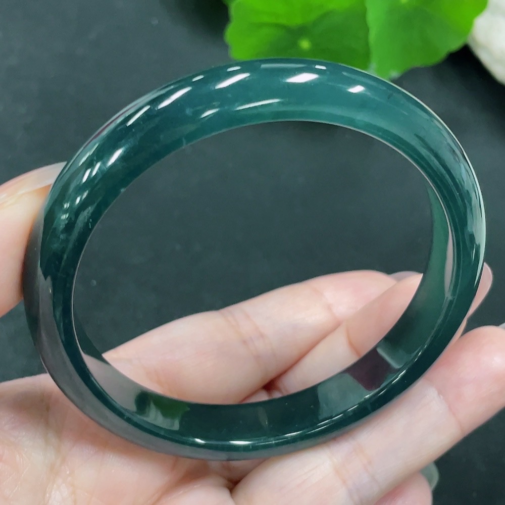 F29360014 Jadeite Round Bangle Size 58.8 Total Weight Approximately 42.3g