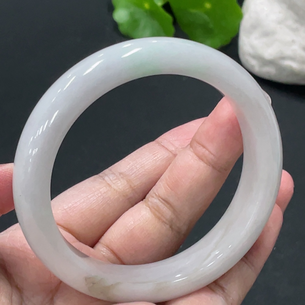 F34978152 Jadeite Round Bangle Total Weight Approx. 67.88g With Color Polishing Powder Size 57.1