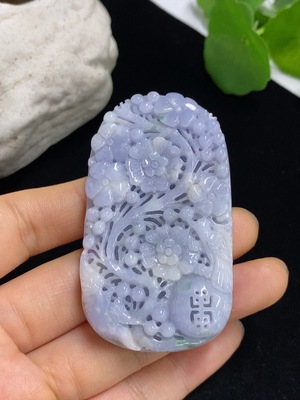 F43096985 翡翠花开富贵挂件 货品总重约73.24克