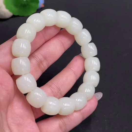 H34957046 Hetian Jade Bracelet Approx. 12.9mm Total Weight Approx. 63.9g