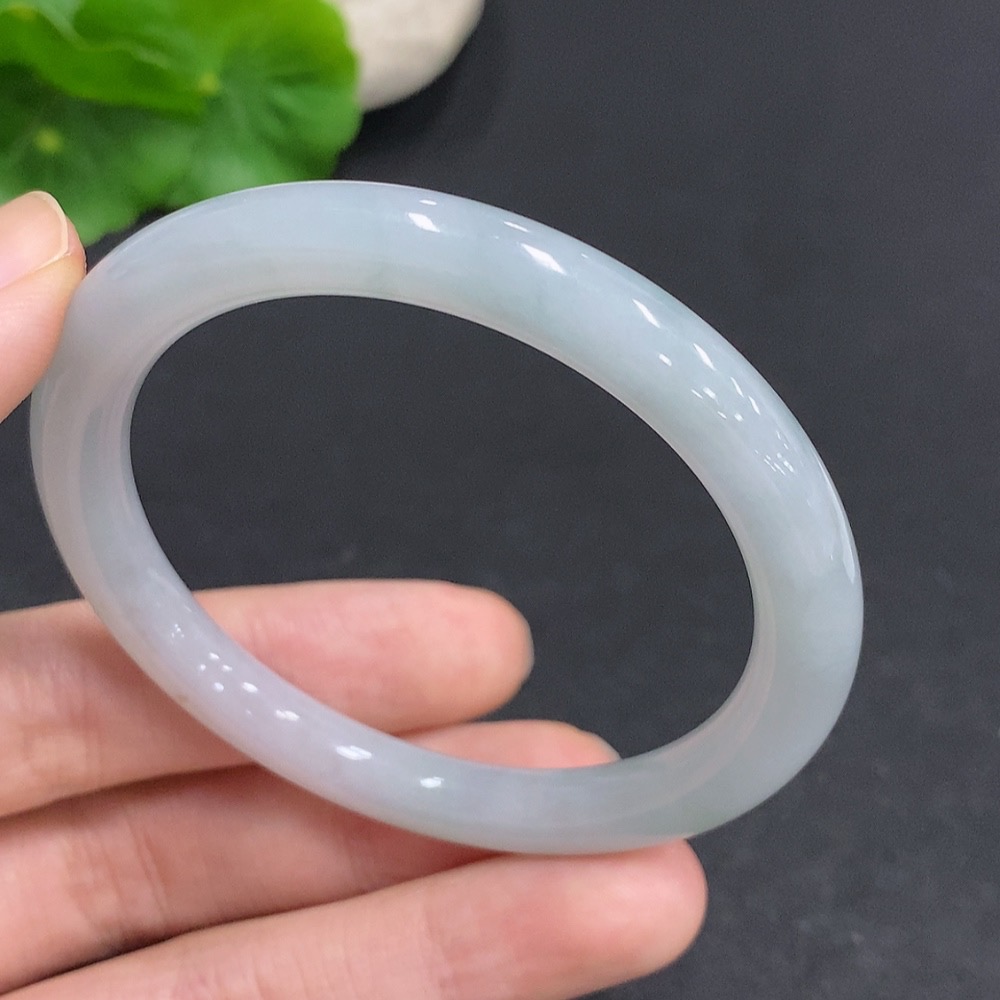 F33878275 Jadeite Round Bangle Total Weight Approx. 28.1g Size 52.7