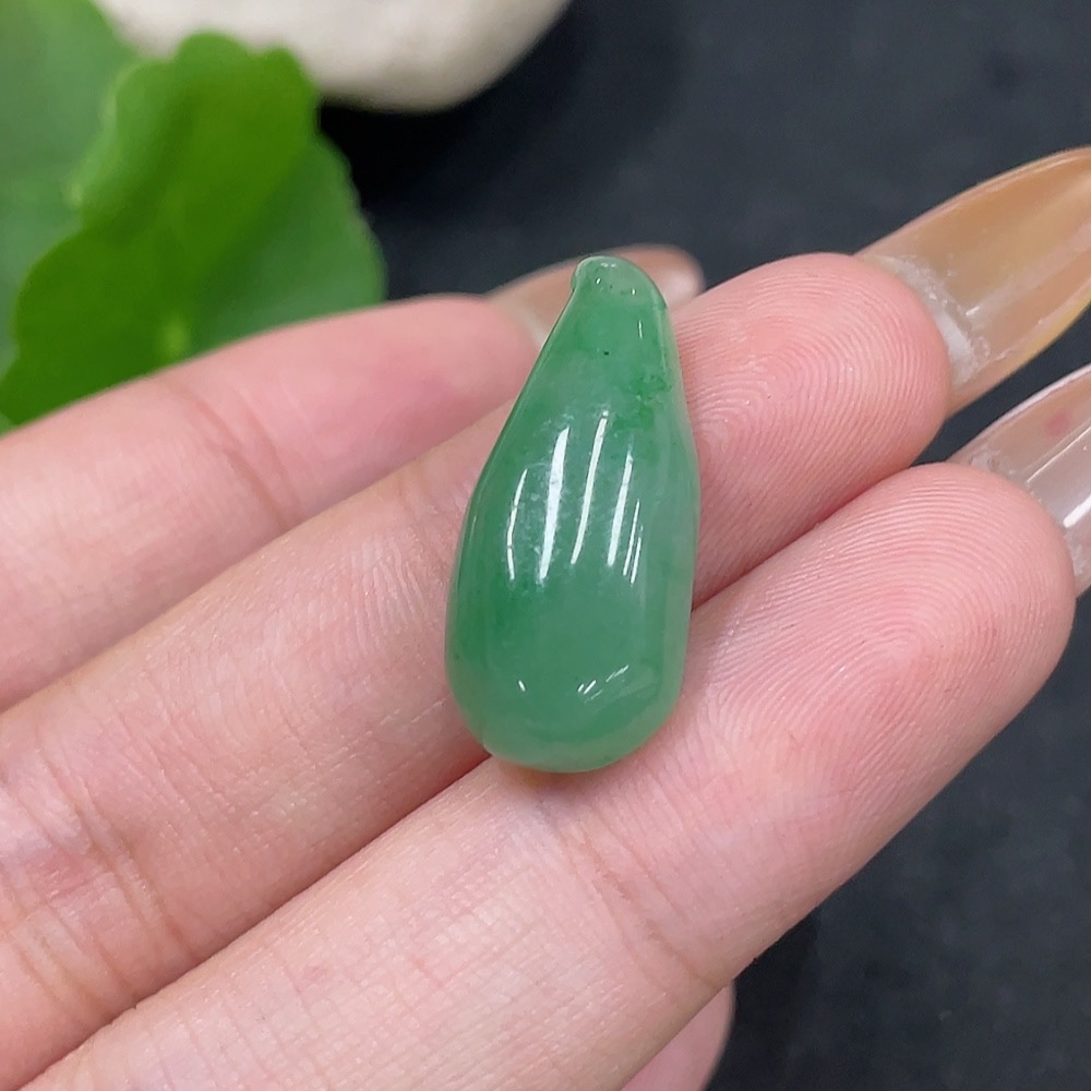H32750845 African Emerald (Dulong Jade)