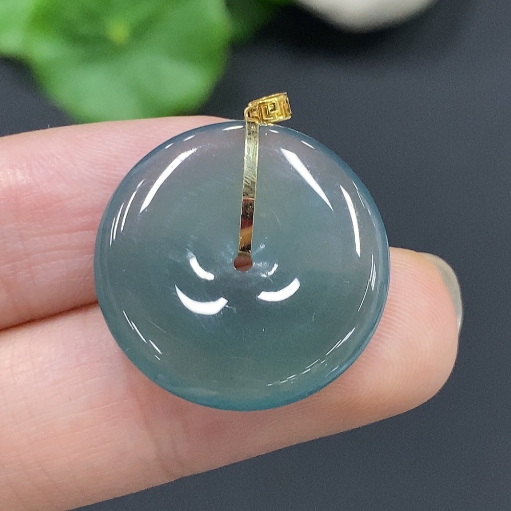 F17892938 Jadeite Safety Buckle with 18k Gold Clasp, Total Weight 4.271g