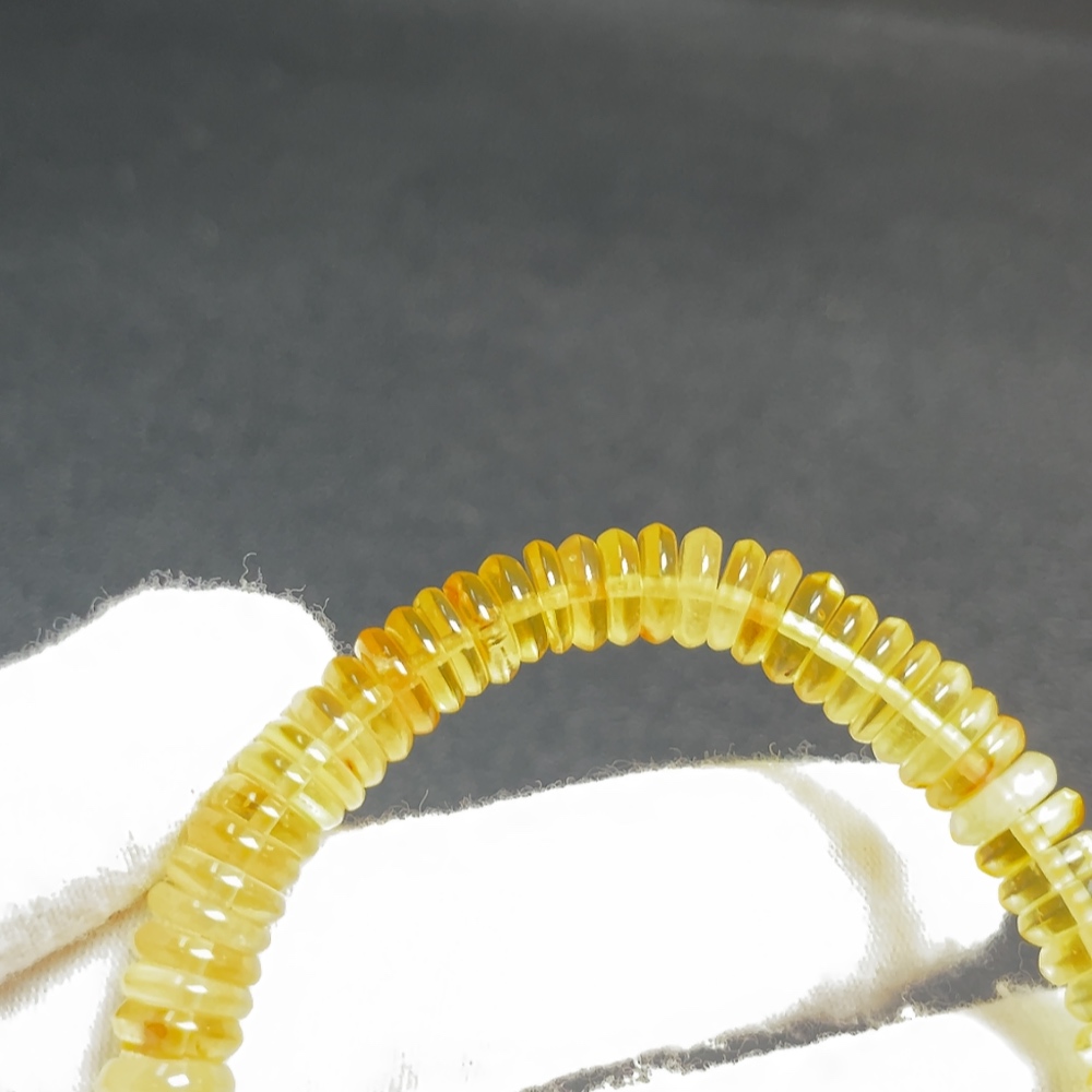 C32746267 Amber Bead Bracelet Total Weight Approx. 8.27g Size About 7.9mm