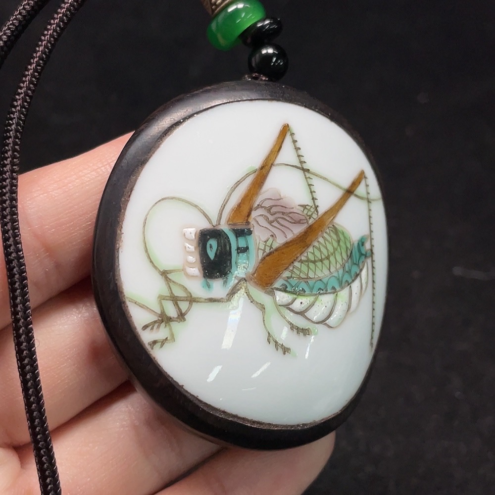 W26018522 Pendant with Painted Ceramic Inlay (Subject to the actual item)