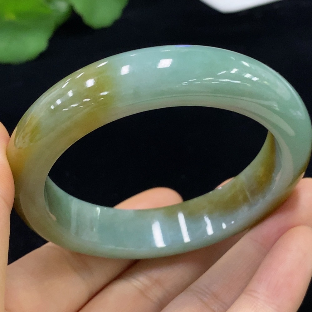 F33928542 Jadeite Round Bracelet 53.8 Size Total Weight Approx. 60.46g Yellow Part Color Origin Undetermined