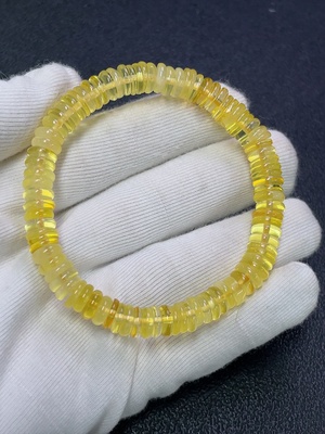 C30508749 Amber and Beeswax Bracelet Total Weight Approx. 7.88g Size About 7.9mm
