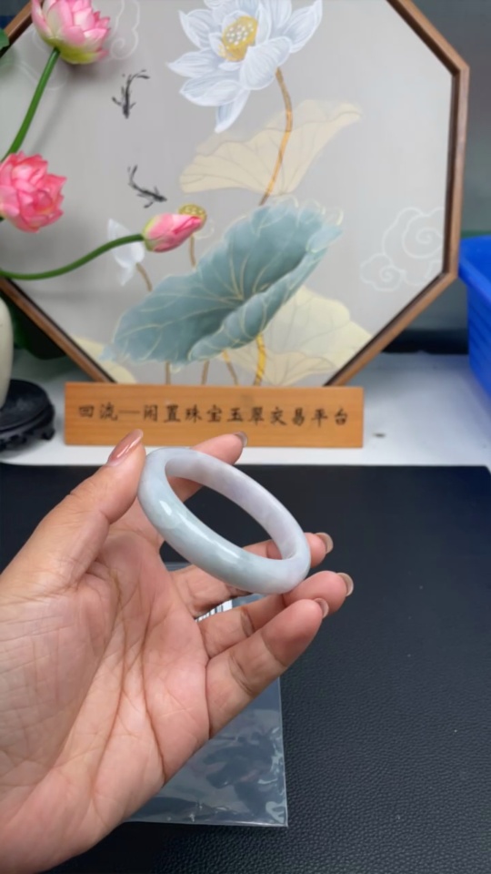 F32818596 Jadeite regular bangle, size 56.8, total weight approx. 54.84g