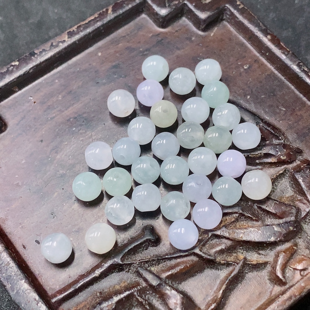 F34042831 Jadeite Beads Approx. 5.2mm Total Weight Approx. 11.7g Sell as a Lot