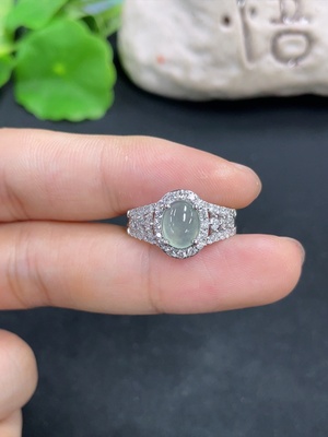 F46516112 翡翠戒指 18k  配镶钻石  货品总重约4.4g  圈口13