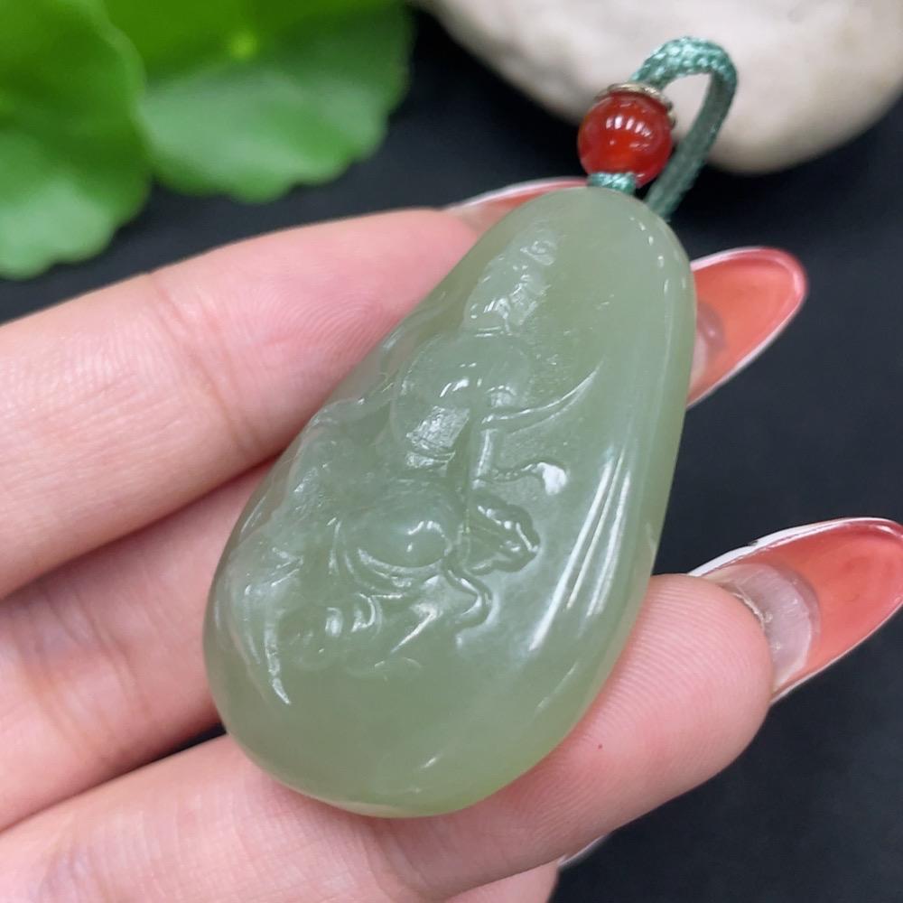 H34061851 Hetian Jade Pendant Guanyin Total Weight (with rope) 22.2g