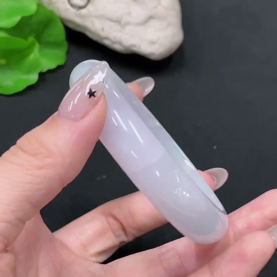 F35104087 Jadeite Round Bangle Size 59.5 Total Weight Approx. 48.74g with Crack