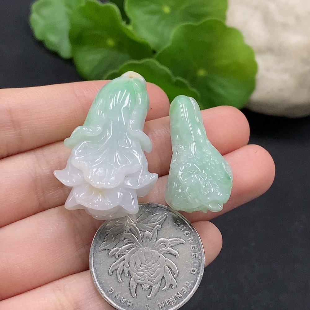 F33946586 Jadeite Pendant