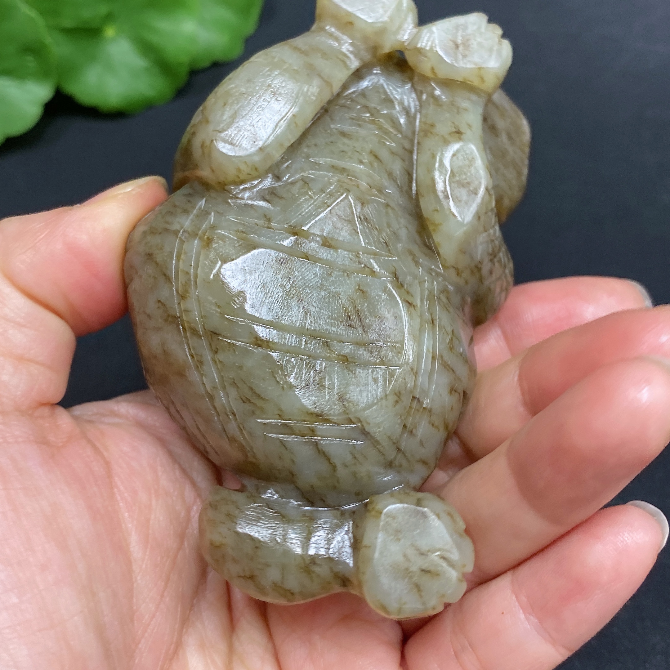 H30546006 Hetian Jade Ornament - Three-Legged Golden Toad