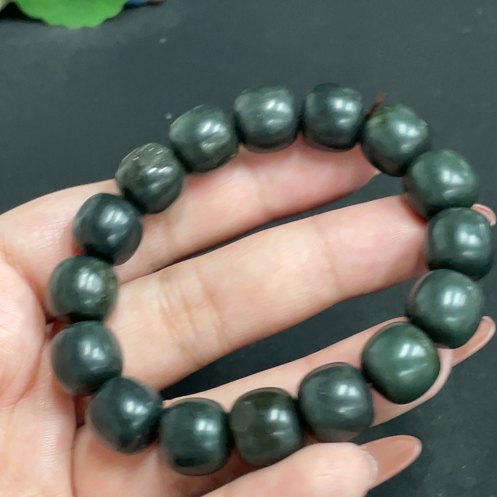 H34011037 Hetian Jade Bracelet Approx 11.7mm Total Weight Approx 47.1g