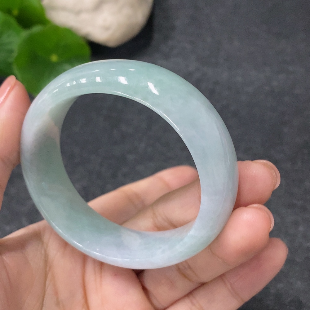 F34030355 Jadeite Imperial Concubine Bracelet Size 52.5/45.5mm Total Weight Approx. 49.31g