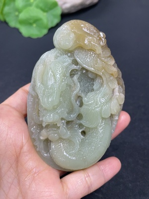 H42954528 和田玉手把件   龙凤呈祥     货品总重约139.5g