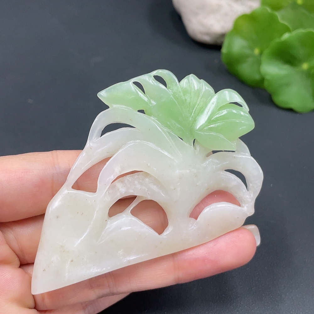 H19153786 Hetian Jade Pendant, color origin undetermined, total weight approx. 36.5g