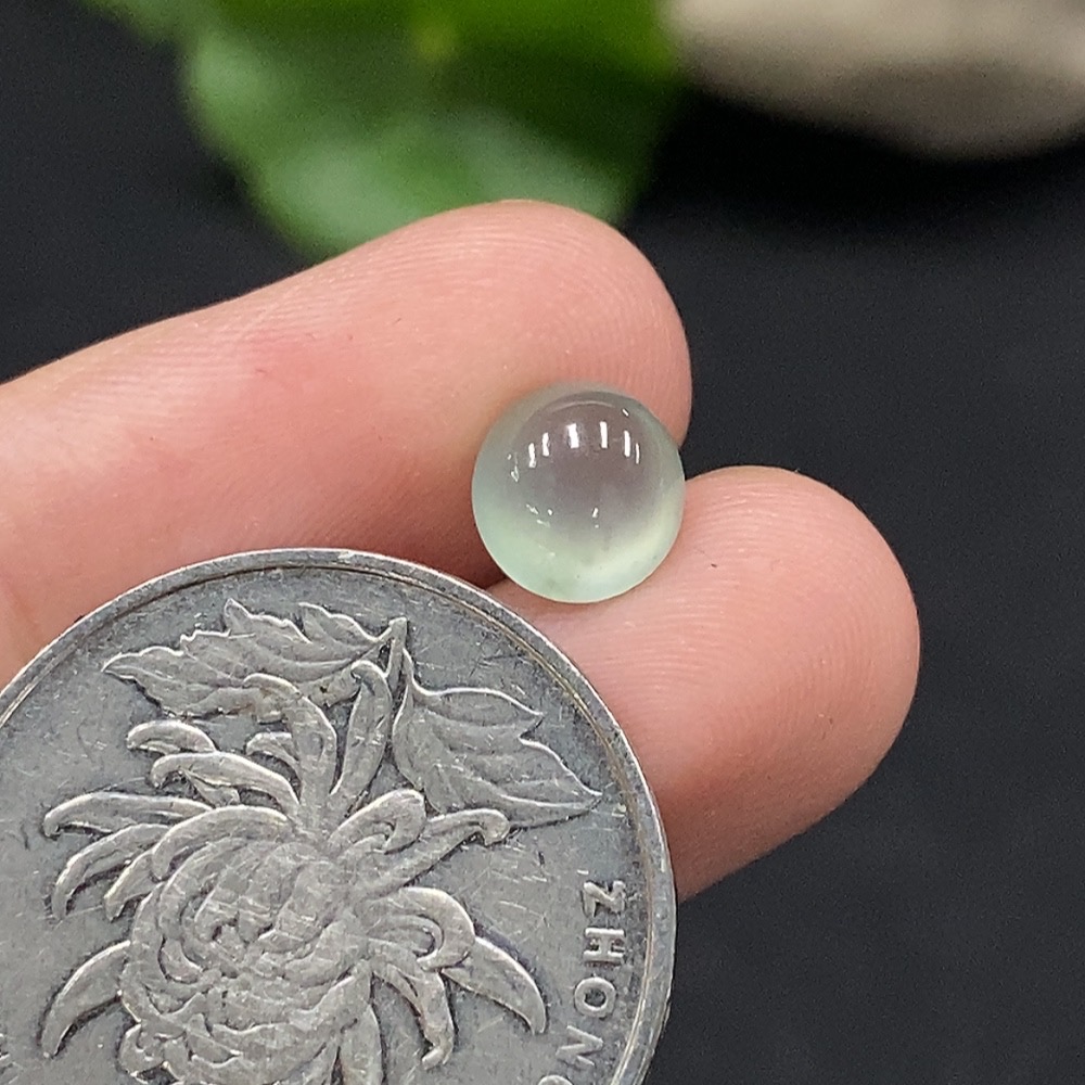 F34055991 Jadeite cabochon Total weight approx. 0.3g