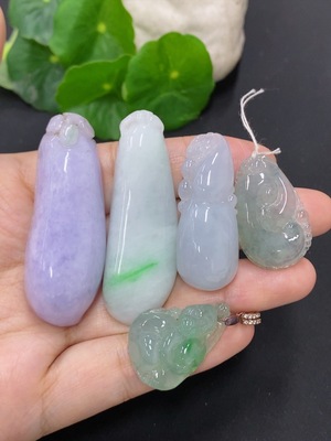 F46594046 翡翠挂件一手走 非金