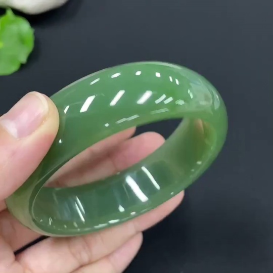 H26998125 Hetian Jade Round Bracelet Size 58.3 Total Weight Approx. 69.2g