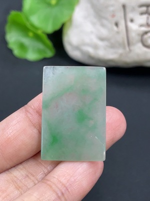 F42999813 翡翠无事牌挂件 货品总重约3.5g