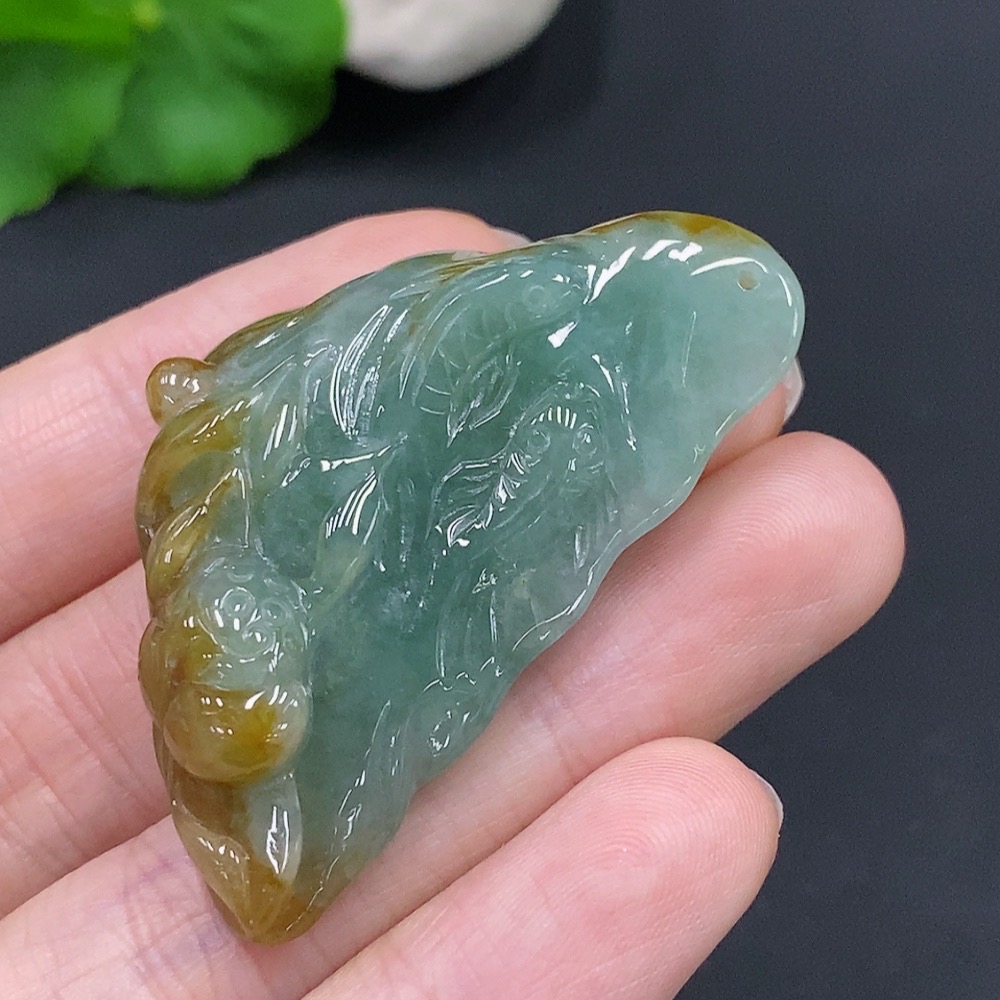 F29336713 Jadeite'Abundance Year After Year' Pendant