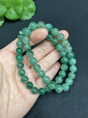 H34986031 非洲翠（独龙玉）手串      卡7.8/8.4mm左右     货品总重约37.5g