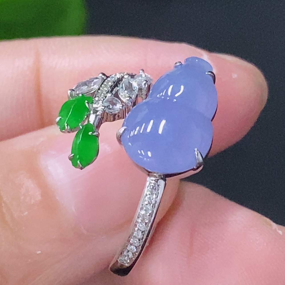 F31692450 Jadeite Inlaid Ring 18k with Diamond Accents Size 13 Total Weight Approx. 3.08g