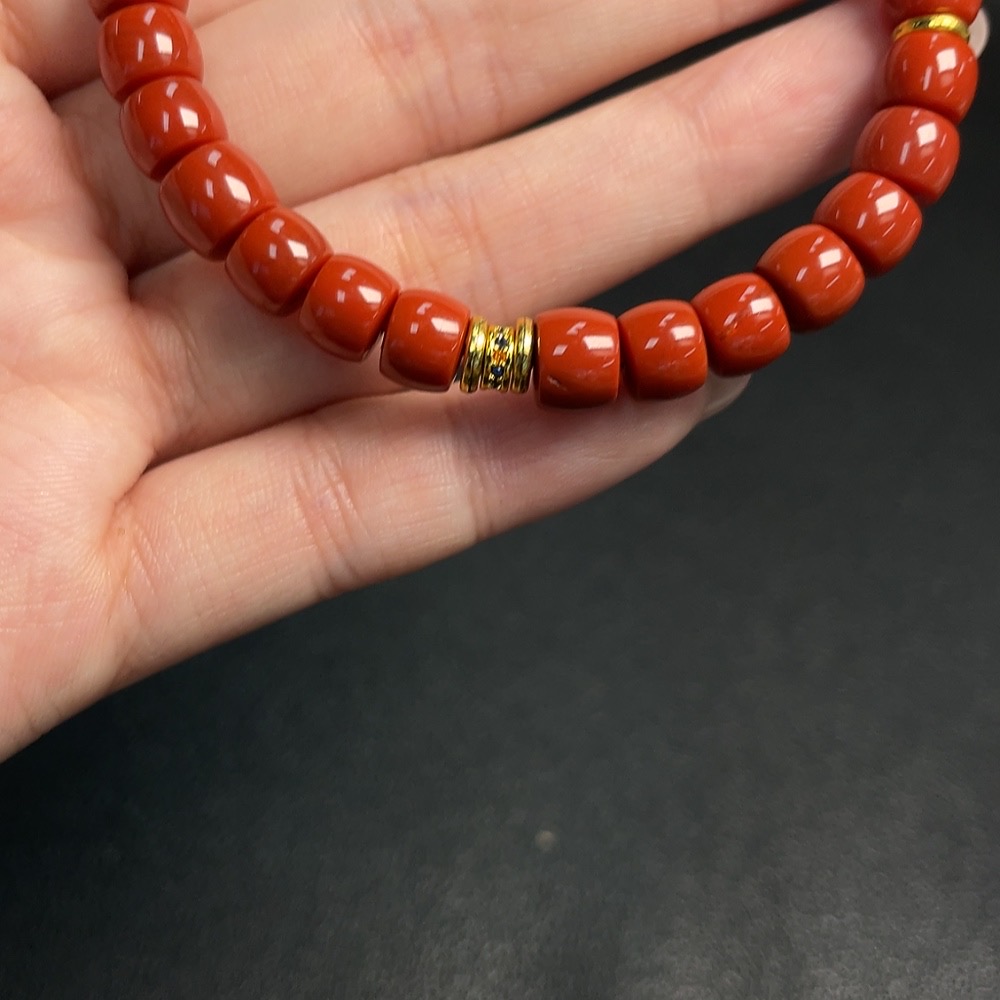 C33920912 South Red Agate Bracelet Non-Gold Visible Organic Matter Total Weight About 18.37g Size Approx. 7.3mm
