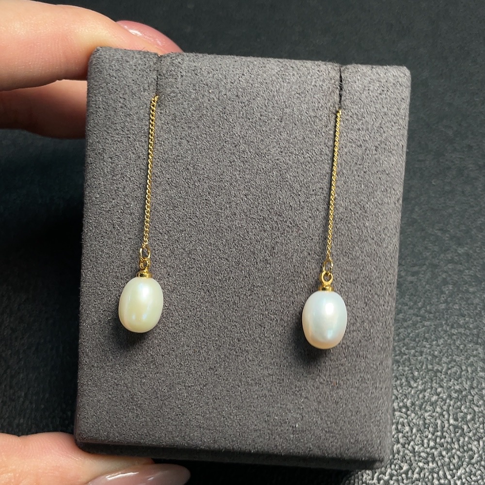 C30535208 Pearl Inlaid Earrings Non-Gold Setting Approx. 7.5mm Total Weight About 2.14g