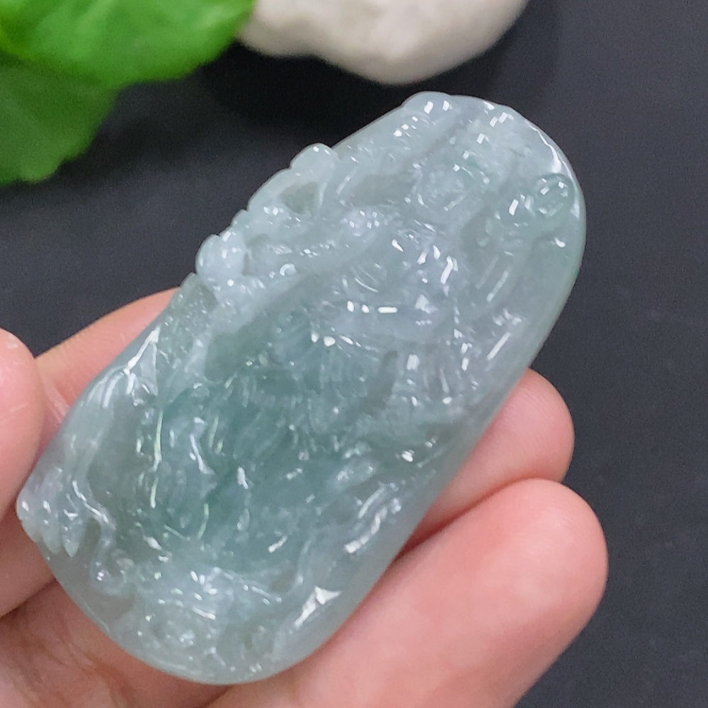 F32801533 Jadeite Thousand-Hand Guanyin Pendant, Total Weight Approx. 19.3g