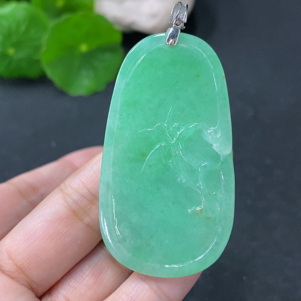 F32733002 Jadeite Pendant Lotus Leaf with 18k Gold and Diamond Accent, Total Weight Approx. 17.5g