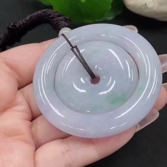 F34068114 Jadeite Mother-and-Child Toggle Pendant Total Weight Approx. 56.88g