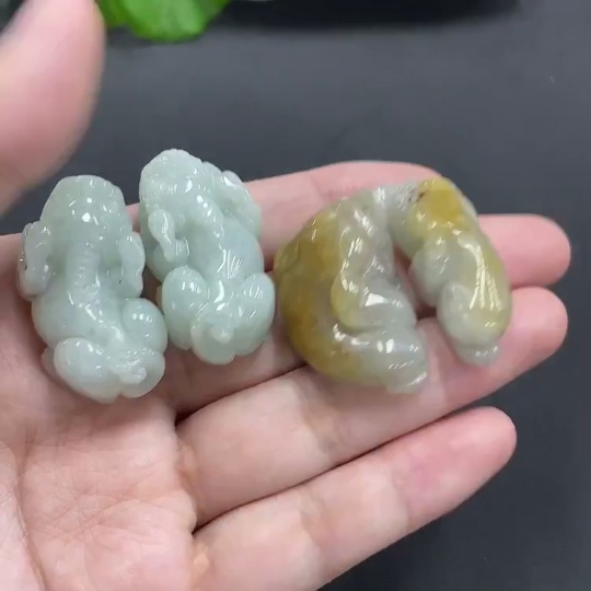 F3337871 Jadeite Pendant Bulk Sale