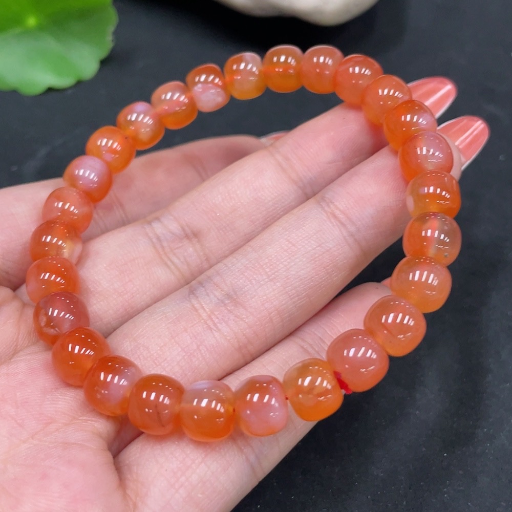 H34053652 Yanyuan Agate Bracelet, approx. 7.8mm beads, total weight approx. 20.2g