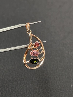 C25846672 Tourmaline Inlaid Pendant Non-Gold Setting Total Weight Approx. 1.25g