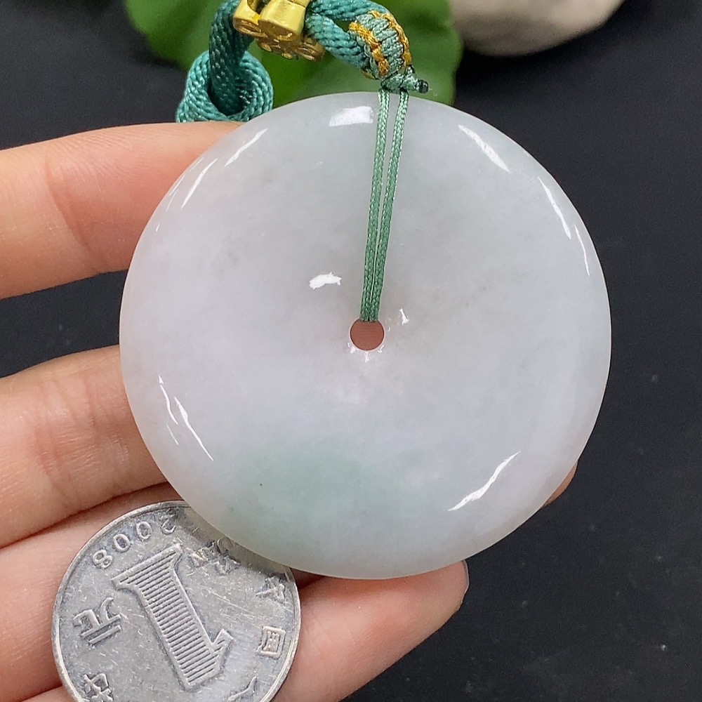 F30564446 JadeitePeace Knot Pendant