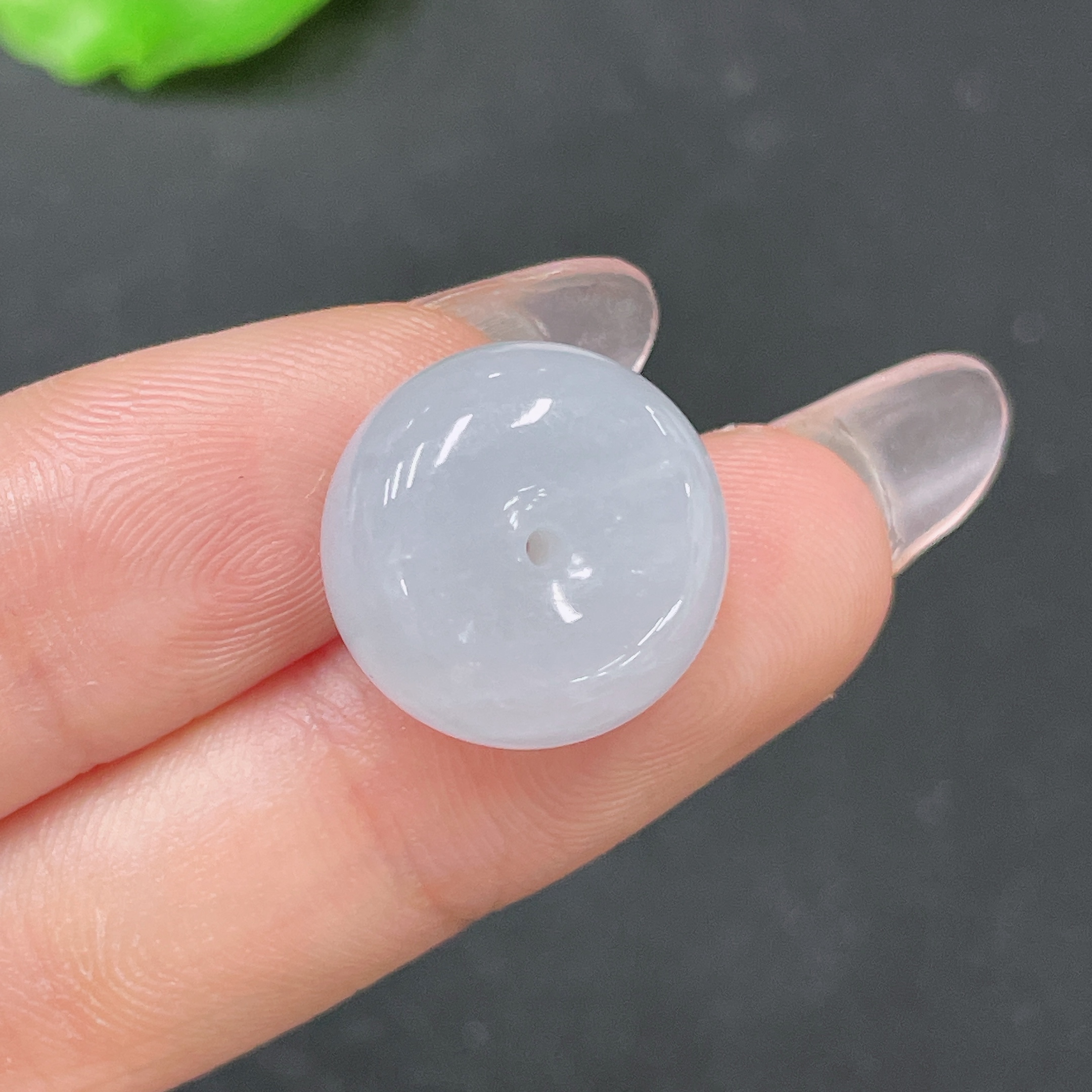 F34021817 Jadeite pendant Total weight approx. 4.37g