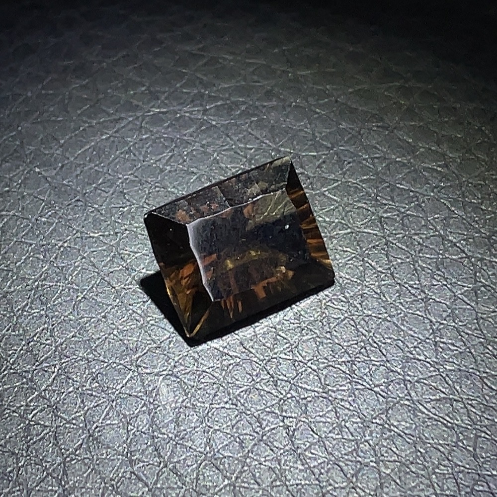 C26955231 Crystal Rough Stone Total Weight Approx. 4.27ct