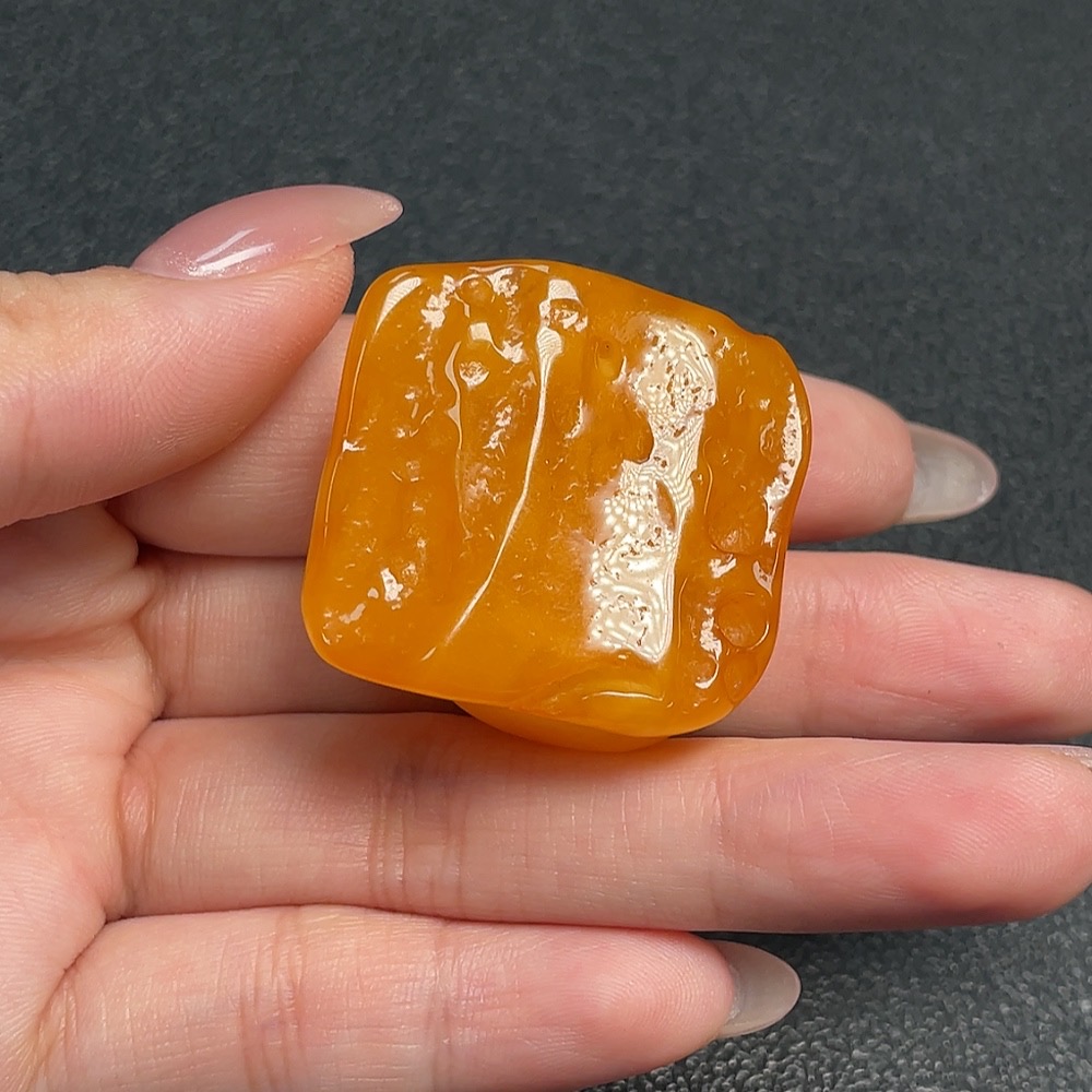 C34952137 Amber and Beeswax Jewelry Total Weight Approx. 10.83g