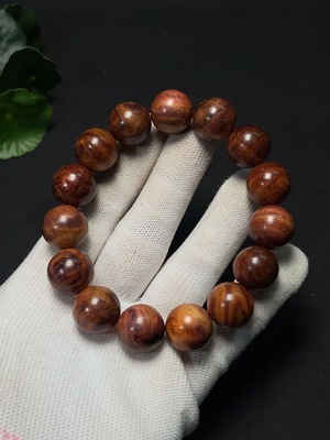 W41932489 黄花梨手串 货品总重约23.4g 卡15.1mm左右