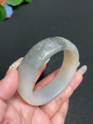 H28244193 Hetian Jade Round Bracelet - Prosperity in Full Bloom - Inner Diameter 59.3 - Total Weight Approx. 91.6g