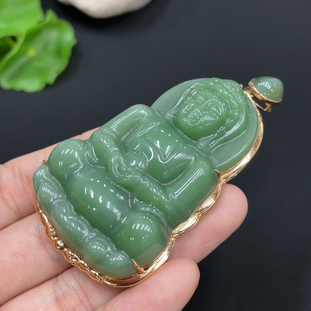 H26022636 Hetian Jade Inlaid Pendant Guanyin 18K Gold Total Weight Approx. 33.2g