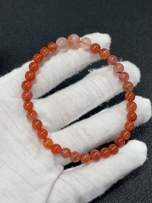 C29369934 South Red Agate Bracelet Approx. 5.8mm Total Weight Approx. 9.35g Visible Organic Matter